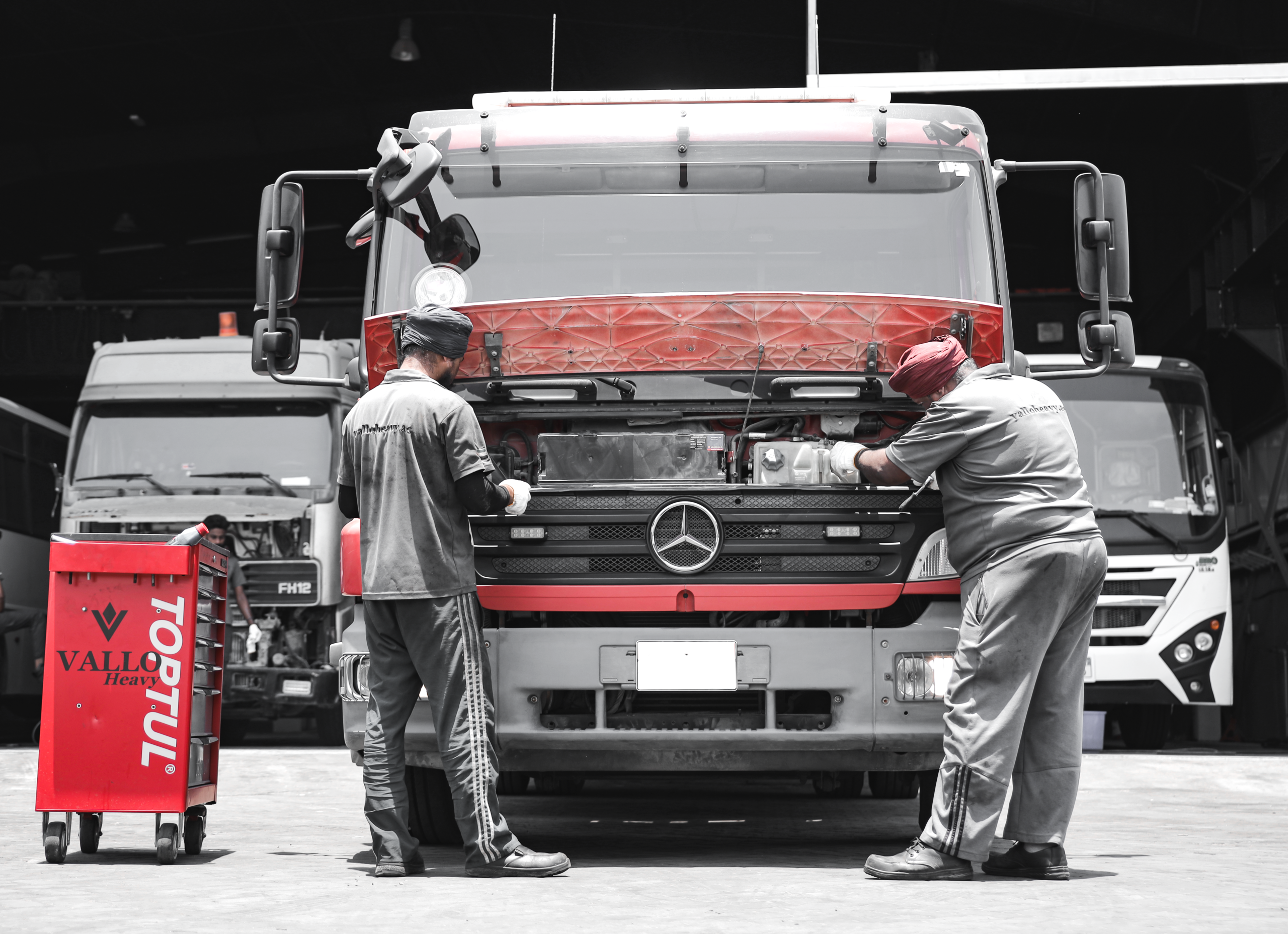 Heavy Duty Truck Repair and Service - Vallo Heavy